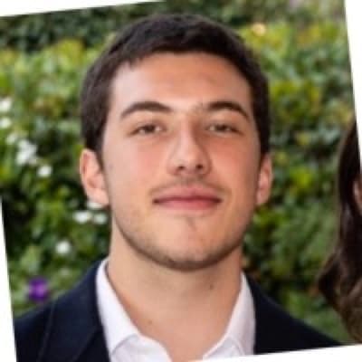 Pedro Merino headshot